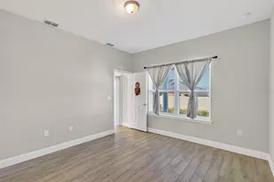 717 Robin Ct, Poinciana, FL 34758 - Photo 17