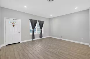 717 Robin Ct, Poinciana, FL 34758 - Photo 15