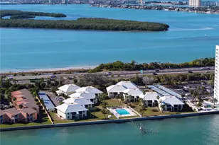 7310 Sunshine Skyway Ln S, Saint Petersburg, FL 33711 - Photo 1