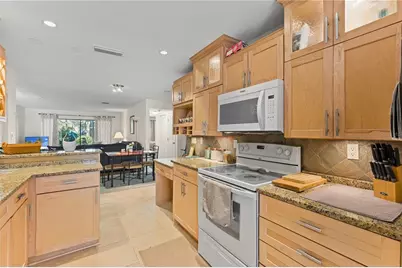 7310 Sunshine Skyway Lane S #112, Saint Petersburg, FL 33711 - Photo 13