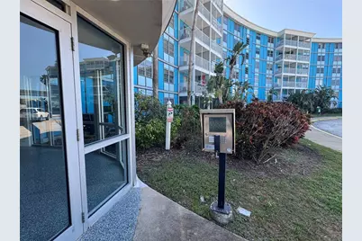 3315 58th Avenue S #109, Saint Petersburg, FL 33712 - Photo 17