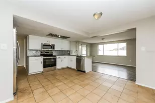 9436 Legend Ln, Port Richey, FL 34668 - Photo 7