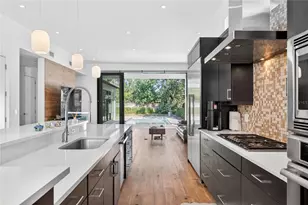 911 Golfview St, Orlando, FL 32804 - Photo 11