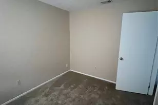 351 Hidden Lake Dr, Sanford, FL 32773 - Photo 9