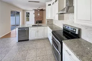 3834 Regents Way, Oviedo, FL 32765 - Photo 11