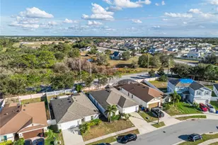 2813 Mosshire Cir, Saint Cloud, FL 34772 - Photo 7