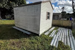 3756 Edison Ave, Fort Myers, FL 33916 - Photo 3