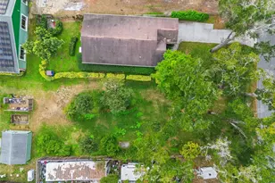 30904 Deal Dr, Sorrento, FL 32776 - Photo 25