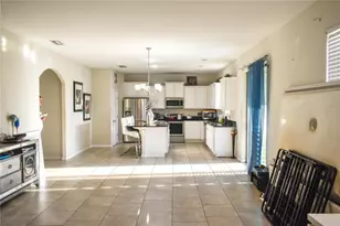 2269 Bella Luna Cir, Lakeland, FL 33810 - Photo 9