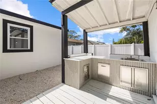 3135 33rd Ave N, Saint Petersburg, FL 33713 - Photo 9