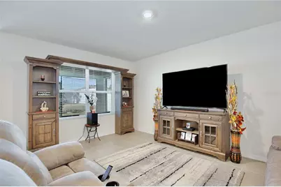 348 Hickory Course Radial, Ocala, FL 34472 - Photo 5