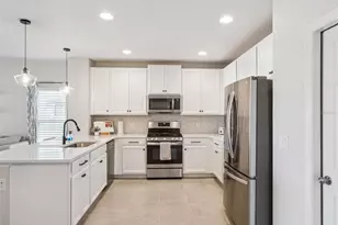 1040 Golden Dawn Loop, Minneola, FL 34715 - Photo 9