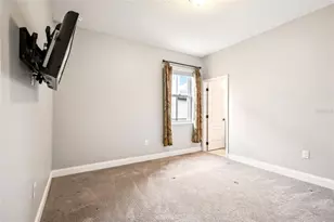 2393 Panoramic Cir, Apopka, FL 32703 - Photo 9