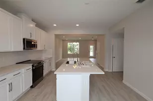 1390 Mount Royal Dr, Saint Cloud, FL 34771 - Photo 5