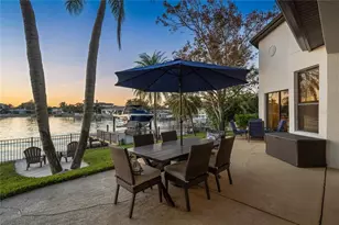 3598 10th St NE, Saint Petersburg, FL 33704 - Photo 27