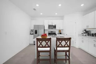 7417 Capstone Dr, Groveland, FL 34736 - Photo 5