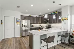 9685 Early Loop, Groveland, FL 34736 - Photo 17