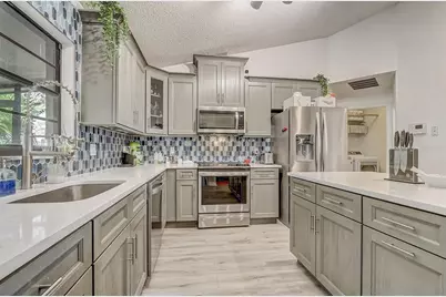 10400 Hunters Trail Court, Orlando, FL 32817 - Photo 9