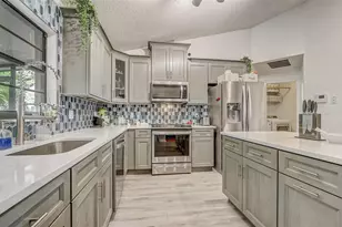 10400 Hunters Trail Ct, Orlando, FL 32817 - Photo 9