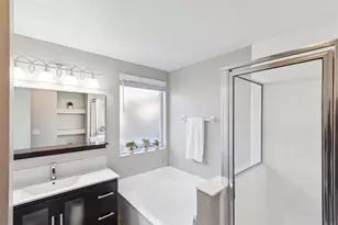 10948 Dearden Cir, Orlando, FL 32817 - Photo 45