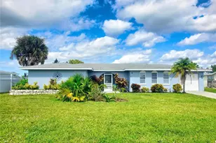 4 Golfview Rd, Rotonda West, FL 33947 - Photo 21
