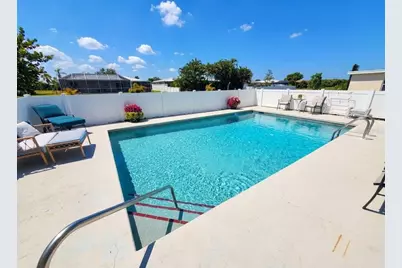 4 Golfview Road, Rotonda West, FL 33947 - Photo 1