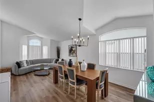 412 Downing Cir, Davenport, FL 33897 - Photo 9