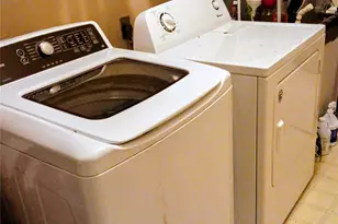 719 Oak Ln, Lady Lake, FL 32159 - Photo 23