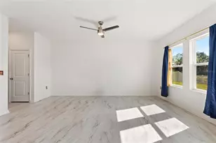 3891 Spruce Creek Dr, Lakeland, FL 33811 - Photo 9