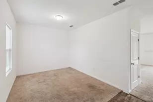 16505 Cherry Landing Dr, Groveland, FL 34736 - Photo 5