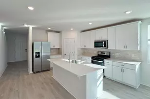 2900 Wild Olive Dr, Saint Cloud, FL 34772 - Photo 5