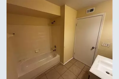 1932 Lake Atriums Circle #80, Orlando, FL 32839 - Photo 5