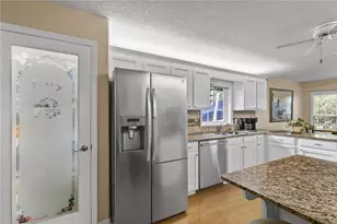 13545 Oak Bend Dr, Grand Island, FL 32735 - Photo 9