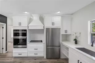 215 N Salem St, Eustis, FL 32726 - Photo 11