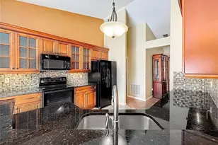 904 Princeton Dr, Clermont, FL 34711 - Photo 19