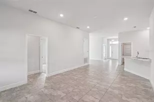 2358 Friendly Confines Loop, Davenport, FL 33837 - Photo 3