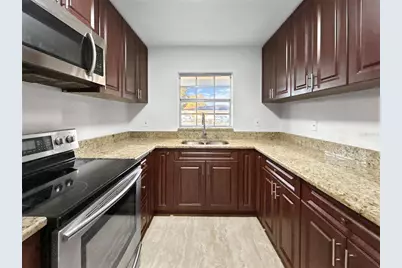 37502 Oakview Circle, Dade City, FL 33523 - Photo 9