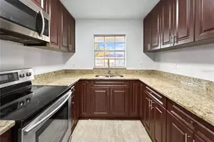 37502 Oakview Cir, Dade City, FL 33523 - Photo 9