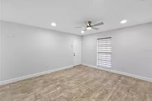 37502 Oakview Cir, Dade City, FL 33523 - Photo 5