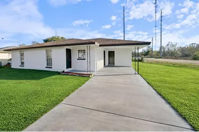 37502 Oakview Circle, Dade City, FL 33523 - Photo 1