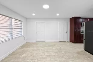 37502 Oakview Cir, Dade City, FL 33523 - Photo 9