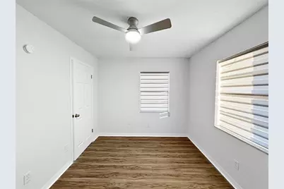 37502 Oakview Circle, Dade City, FL 33523 - Photo 17