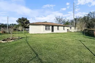 37502 Oakview Cir, Dade City, FL 33523 - Photo 23