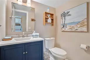 1646 Stickney Point Rd, Sarasota, FL 34231 - Photo 21
