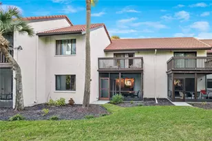 1646 Stickney Point Rd, Sarasota, FL 34231 - Photo 3