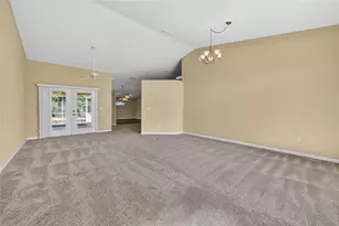 13 Brownstone Ln, Palm Coast, FL 32137 - Photo 7