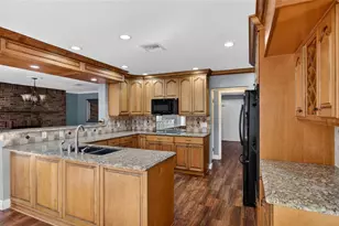 901 Sunset Ave, Orange City, FL 32763 - Photo 5