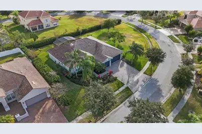 3564 Somerset Circle, Kissimmee, FL 34746 - Photo 29