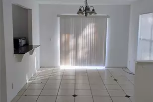 201 Drawbridge Ln, Valrico, FL 33594 - Photo 5