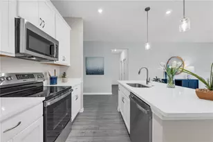 1652 Blue Lagoon Cir, Mascotte, FL 34753 - Photo 7